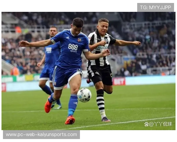 布伦特福德与纽卡斯尔联实力碰撞全面解析球队表现与战术布局 布伦特福德与纽卡斯尔联实力碰撞全面解析球队表现与战术布局