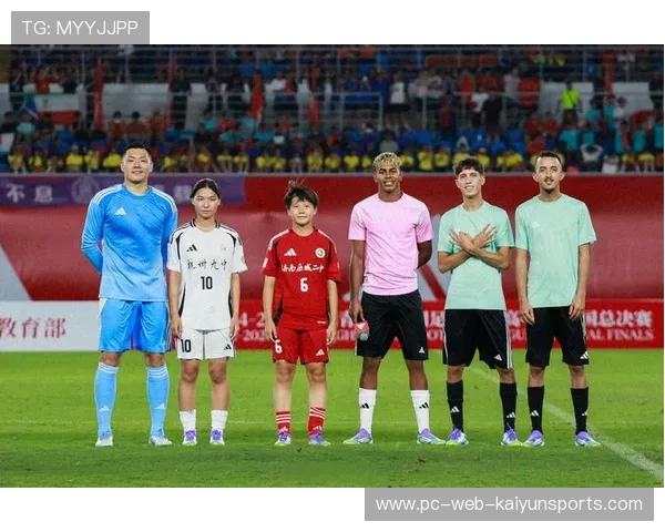 欧洲杯观众礼仪与赛场文明成为媒体关注点，欧洲杯观众席