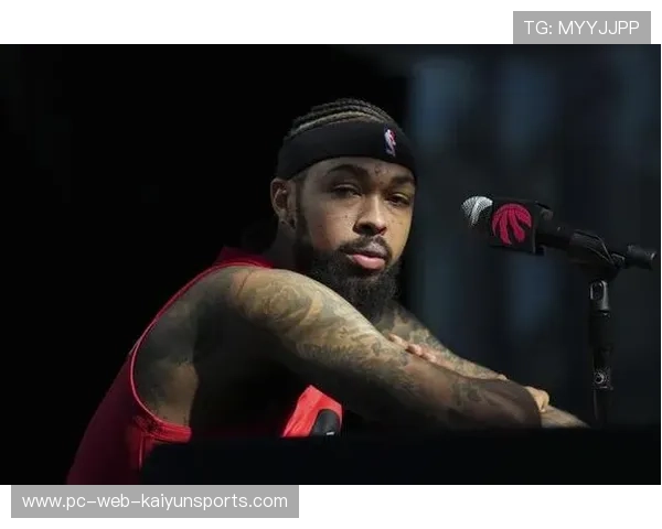 猛龙英格拉姆怒摔水瓶被罚2.5万!击中工作人员引全网讨伐 猛龙英格拉姆怒摔水瓶被罚2.5万!击中工作人员引全网讨伐