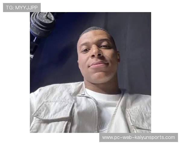 姆巴佩社媒暗示新合同细节,球迷兴奋不已 姆巴佩社媒暗示新合同细节,球迷兴奋不已