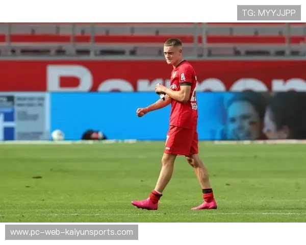 勒沃库森维尔茨中场摆脱后直塞精准制导：从场上技艺到日常决策的全新启示