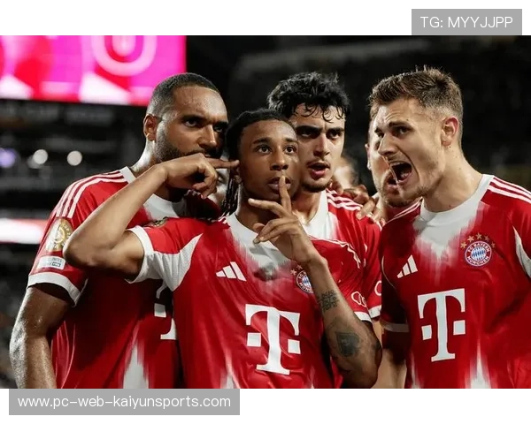 德甲拜仁中场短传流畅,攻势不断呈现的战术解码