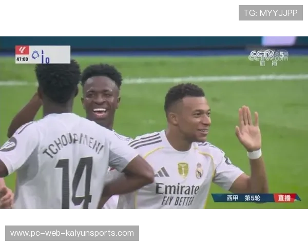 维尼修斯直塞助攻队友门前补射得分